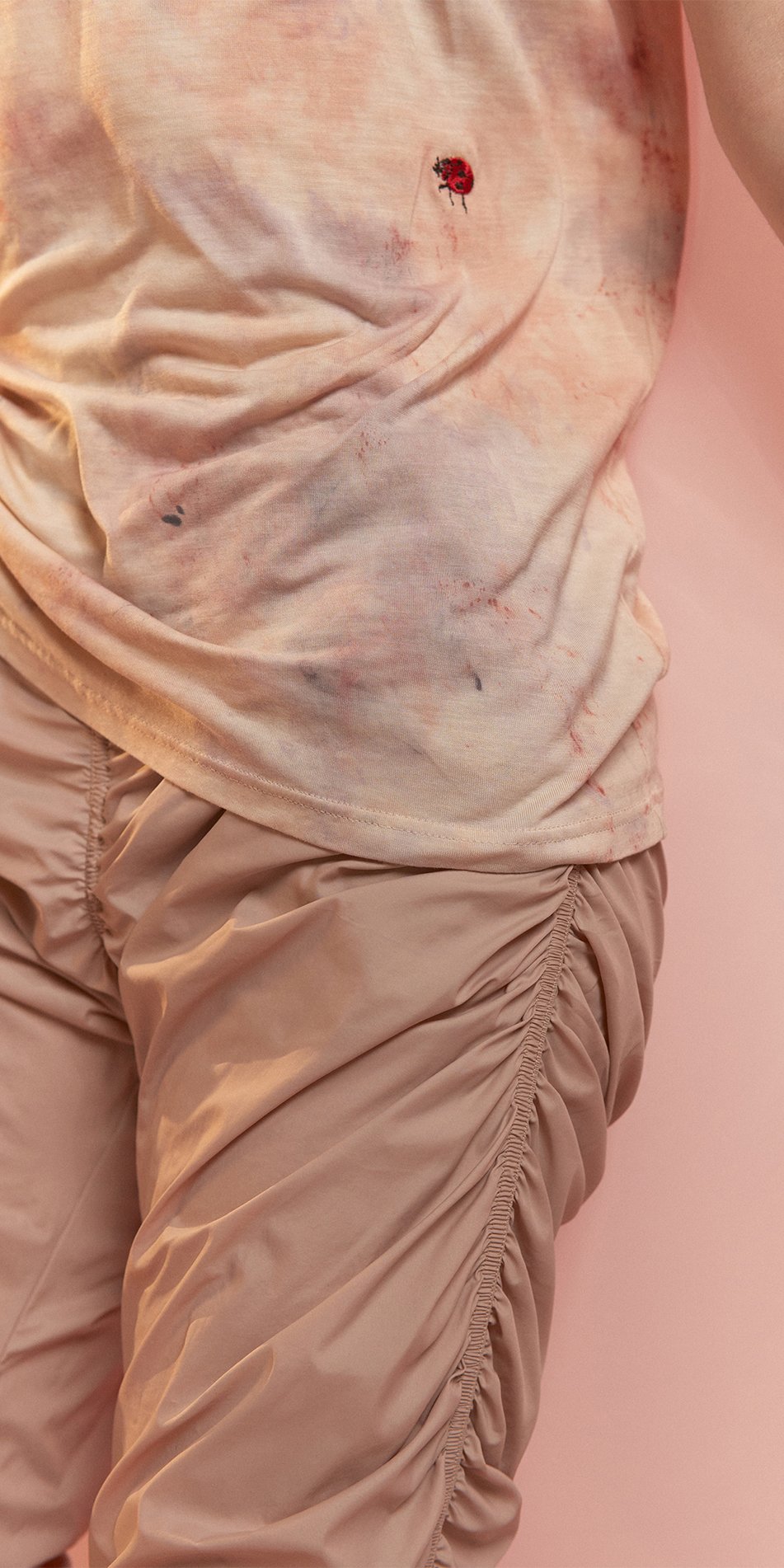 SUN KISSED hand dyed t shirt with embroidered bugs coral multicolor 8