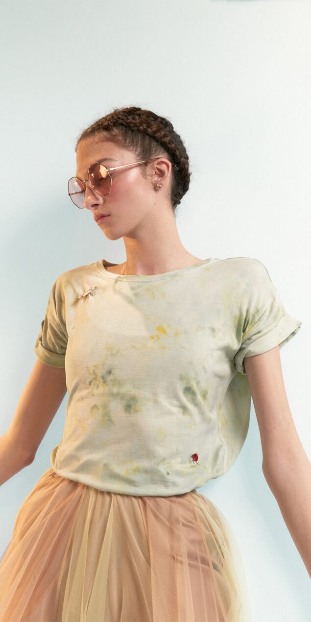 SUN KISSED hand dyed t shirt with embroidered bugs sage multicolor 2